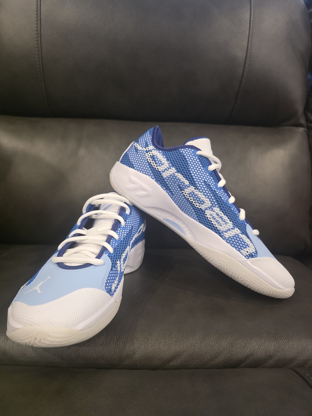 Jordan Luka 77 "White/Signal Blue/Deep Royal/Psychic Blue"
